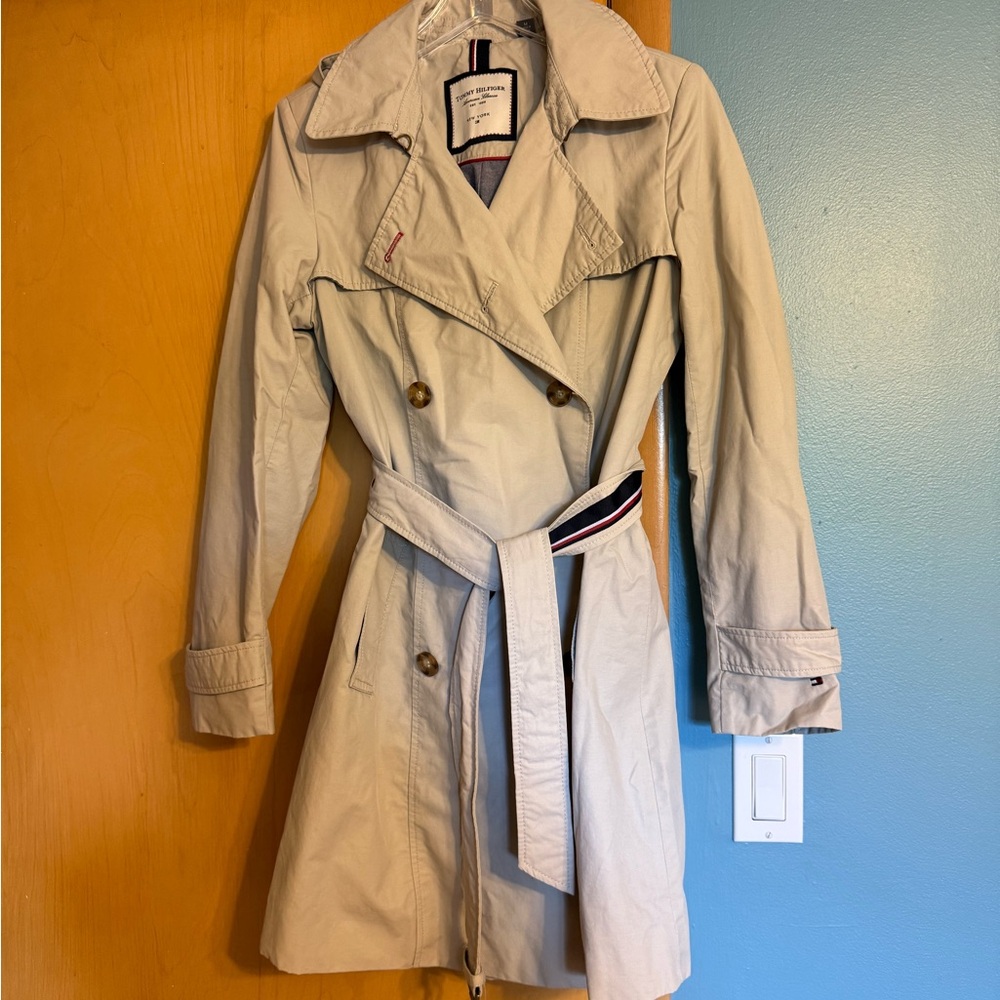 Tommy Hilfiger Classic Beige Trench Coat